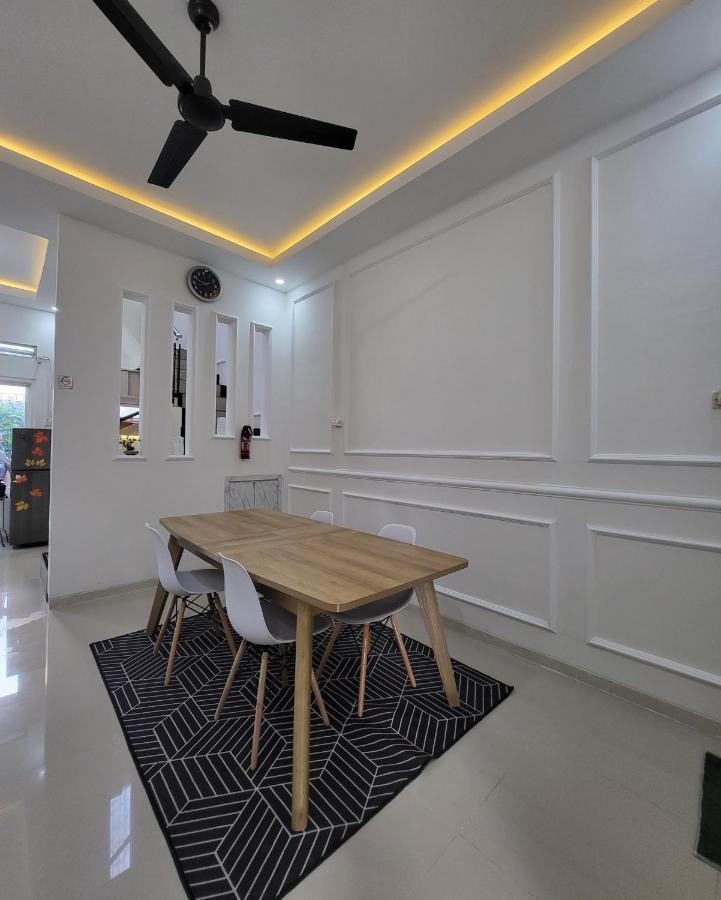 Grand Nala Jatimpark Batu Villa Tlekung